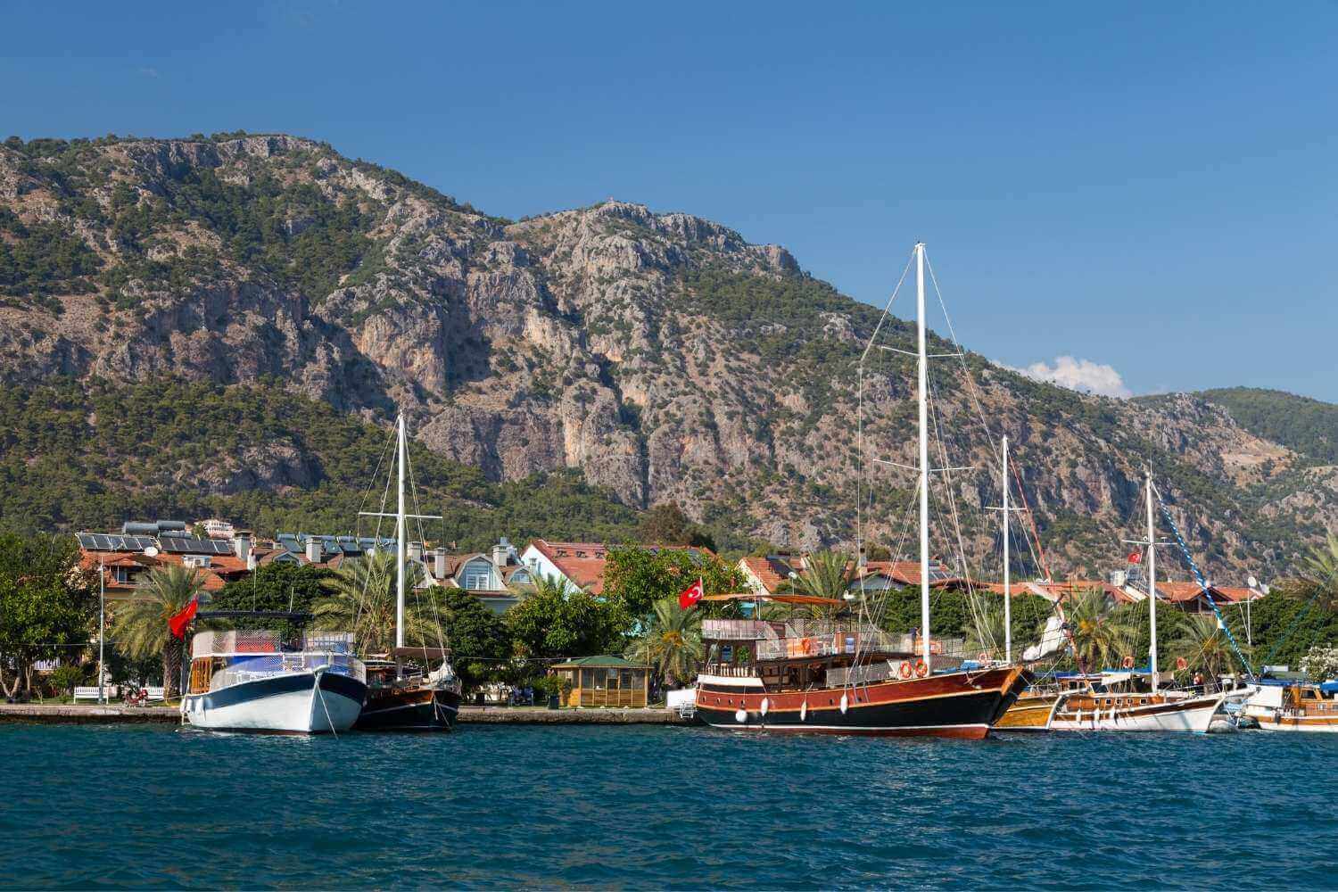 Gocek a Harbour Town, hire a boat