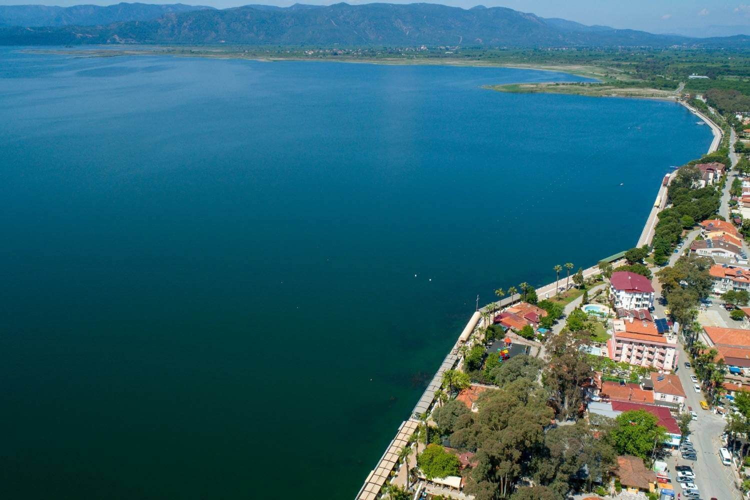 koycegiz lake fron is full of cafes and restaurants