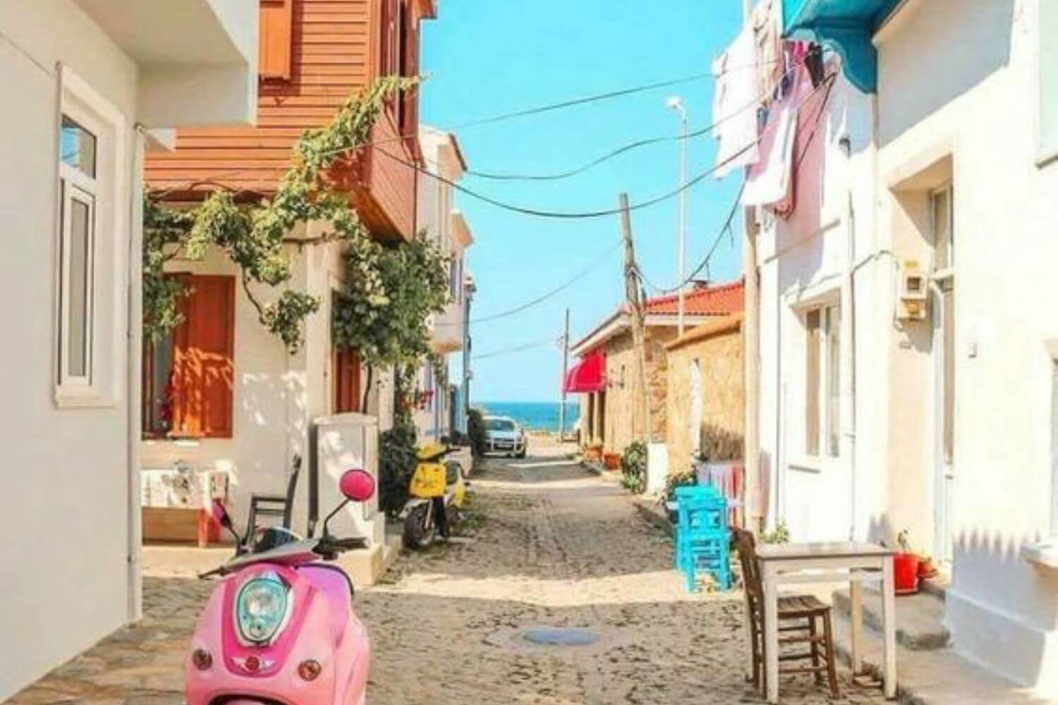 Datca street are narrow but pleasant, especially in winter