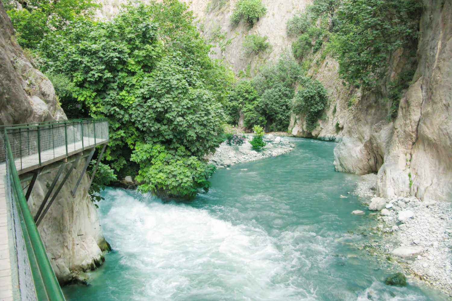 Saklikent Gorge near Tlos in Fethiye. Excursions availbale from Dalaman, Dalyan, Sarigerme with thisisturkey.net